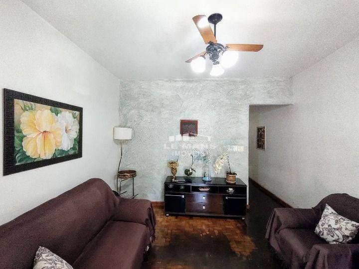 Casa à venda com 2 quartos, 75m² - Foto 1