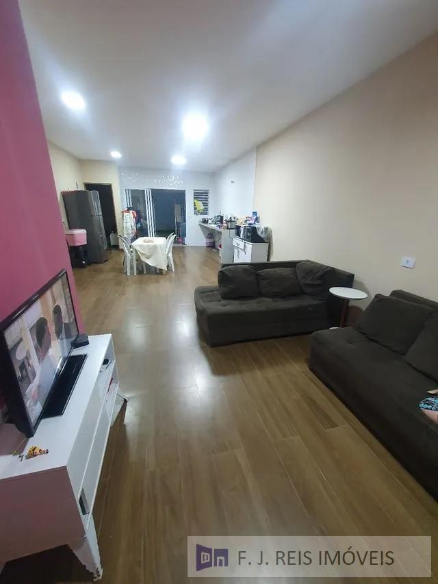 Casa à venda com 4 quartos, 260m² - Foto 4