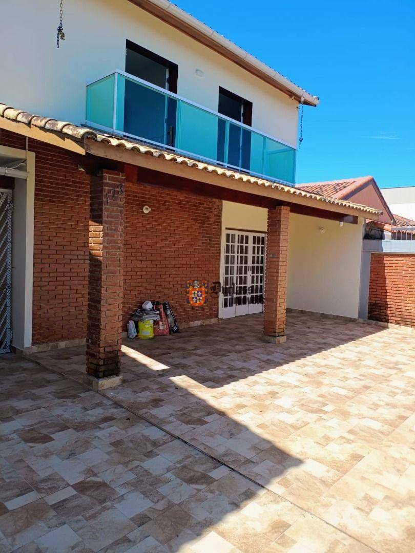 Sobrado à venda com 6 quartos, 261m² - Foto 2