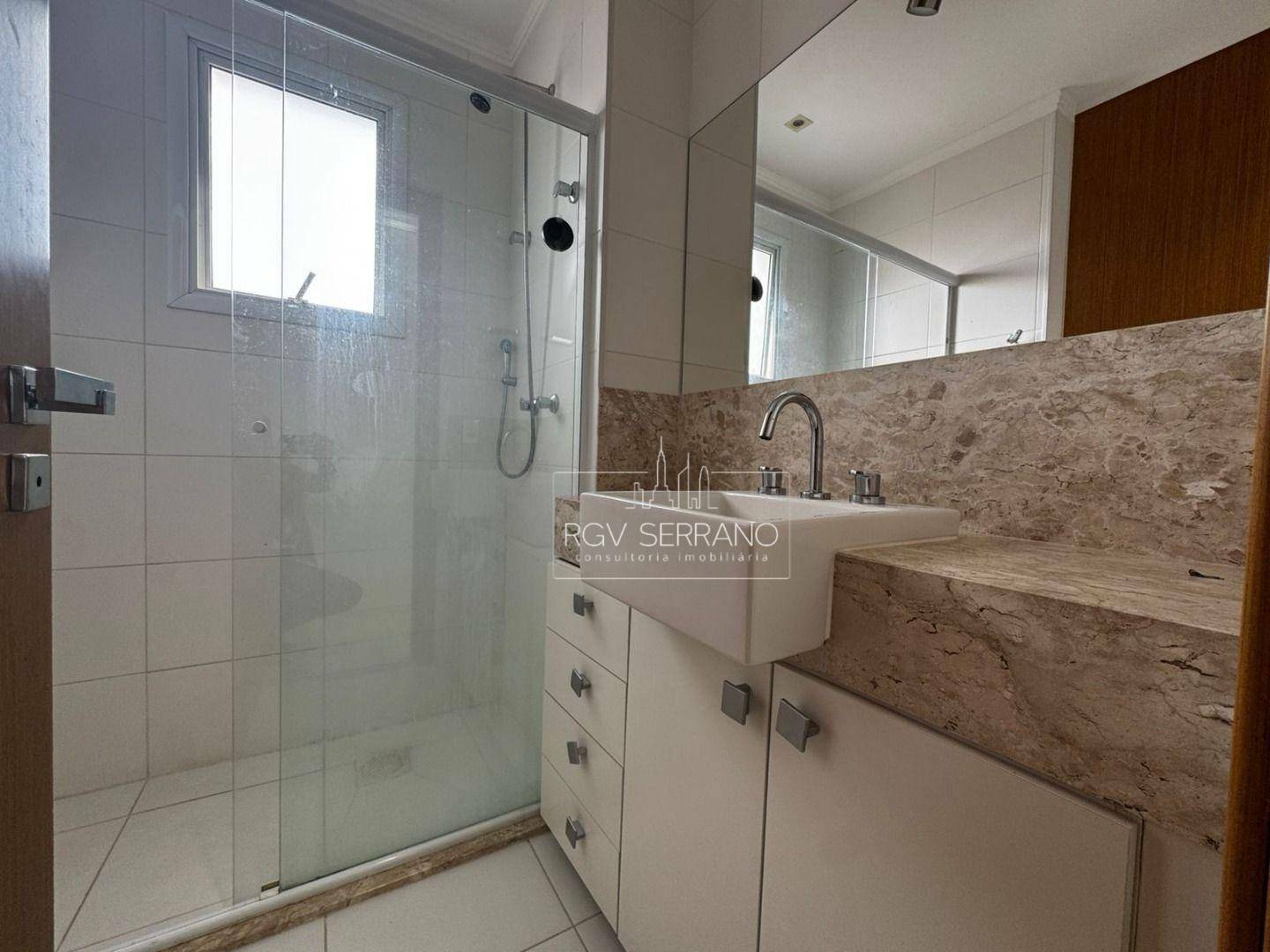 Apartamento para alugar com 3 quartos, 140m² - Foto 20