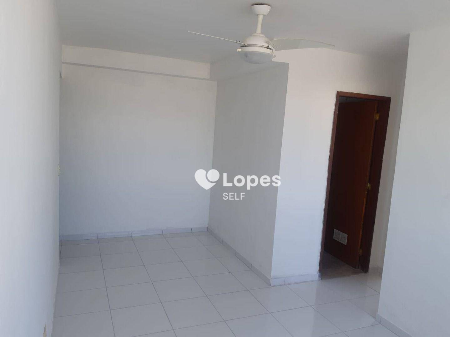 Apartamento à venda com 2 quartos, 52m² - Foto 2