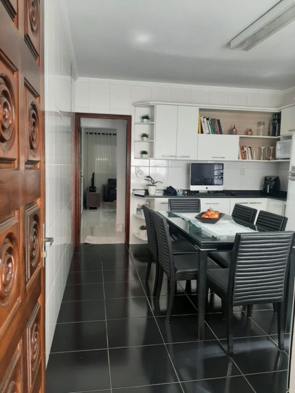 Sobrado à venda com 2 quartos, 146m² - Foto 6