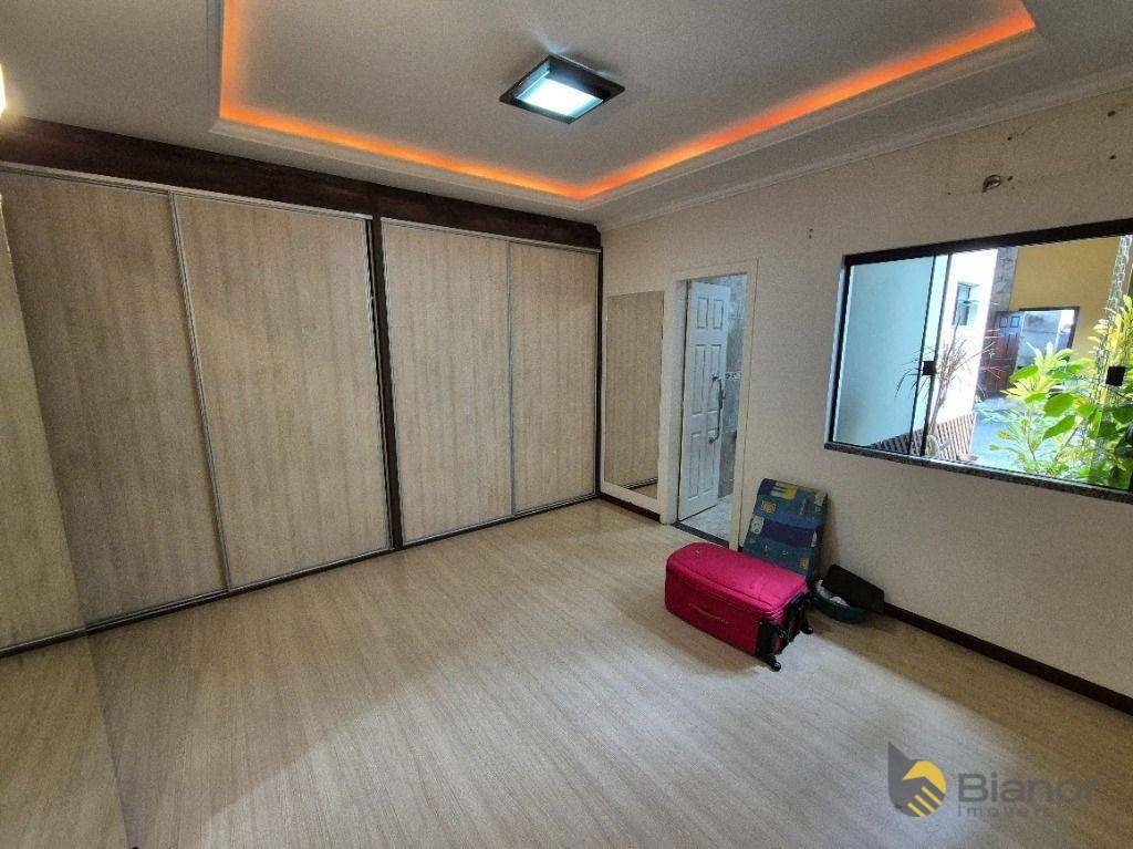 Casa à venda e aluguel com 3 quartos, 240m² - Foto 8