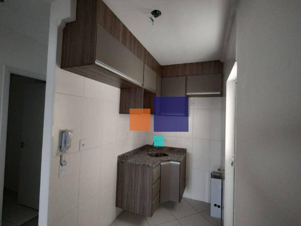 Apartamento para alugar com 2 quartos, 64m² - Foto 13