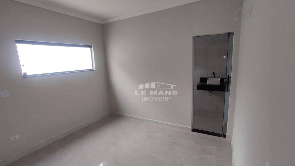 Casa à venda com 2 quartos, 126m² - Foto 15