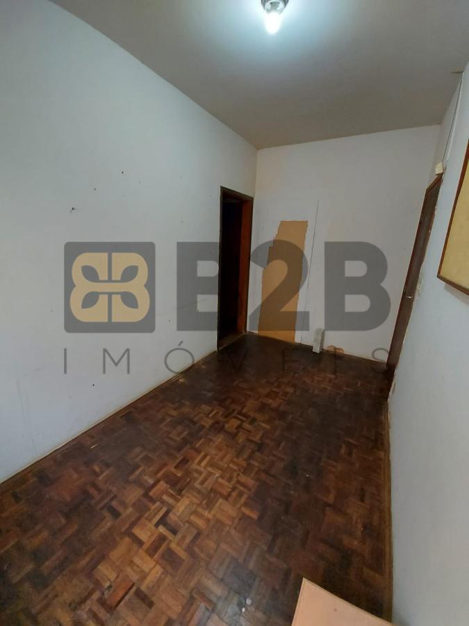 Casa à venda com 5 quartos, 232m² - Foto 21