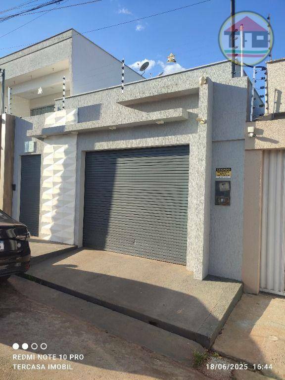 Casa à venda com 3 quartos, 1M2 - Foto 1
