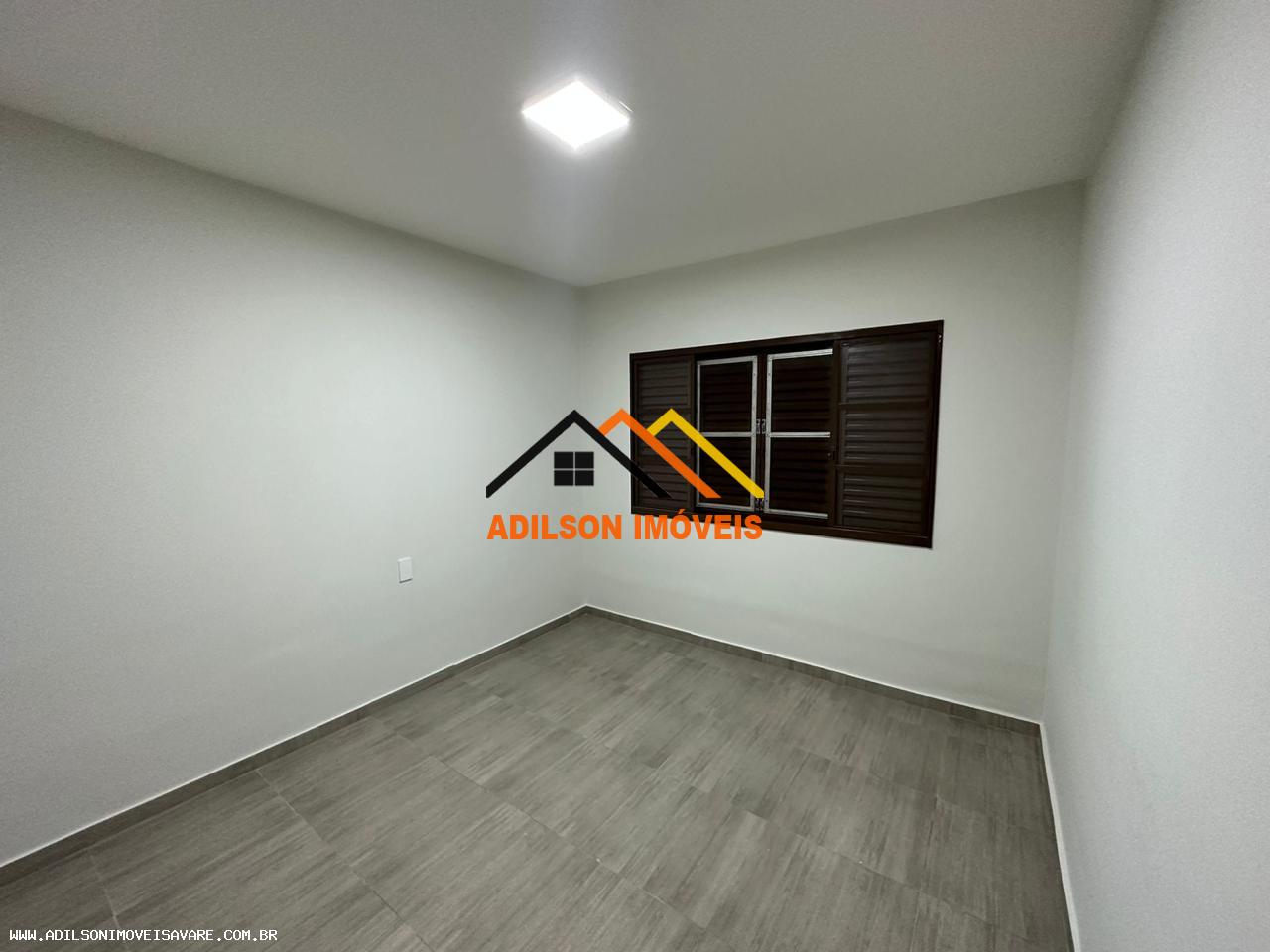 Casa para alugar com 2 quartos, 300m² - Foto 9