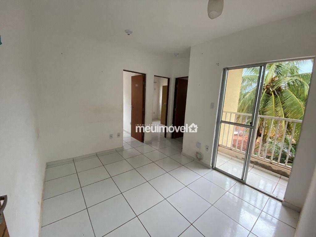 Apartamento à venda com 2 quartos, 42m² - Foto 2