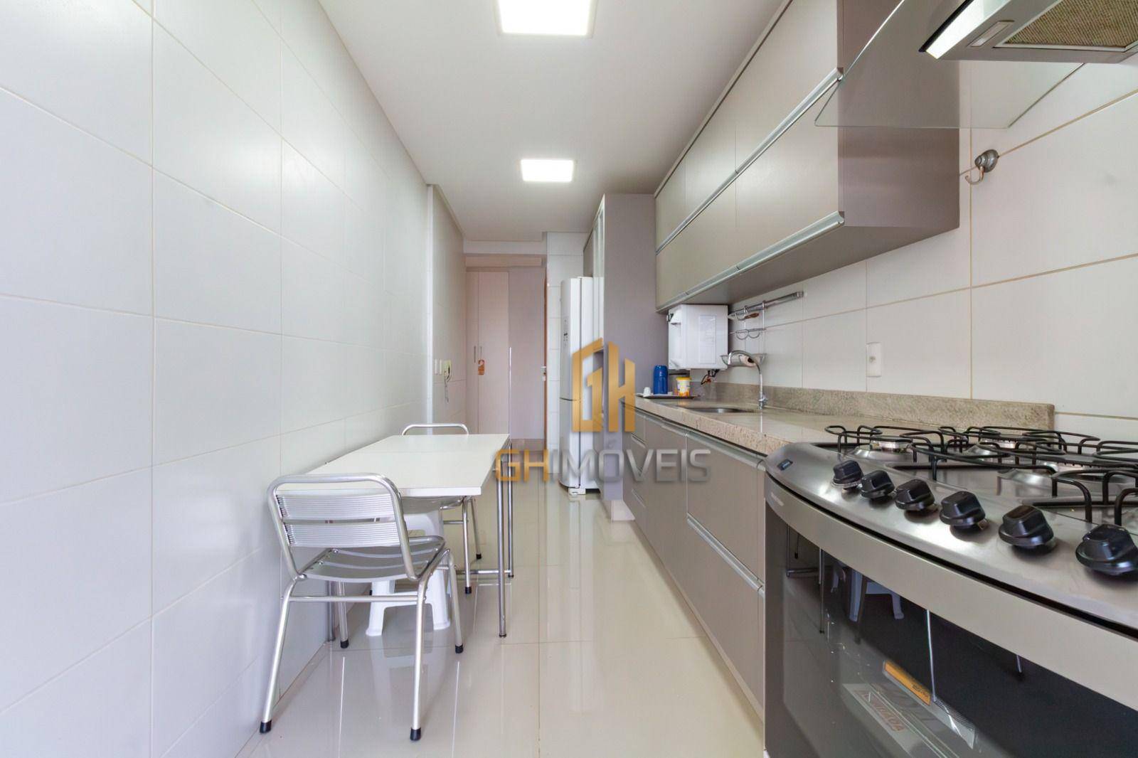 Apartamento à venda com 3 quartos, 165m² - Foto 12