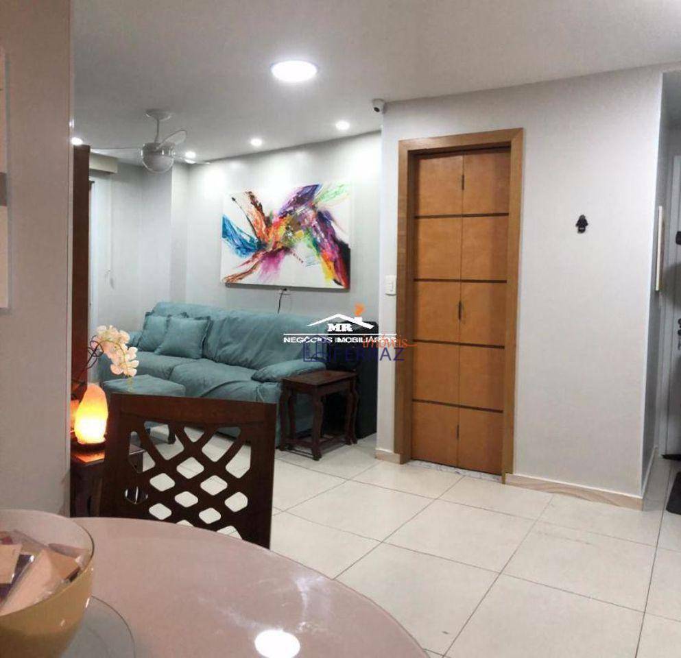 Apartamento à venda com 3 quartos, 110m² - Foto 2