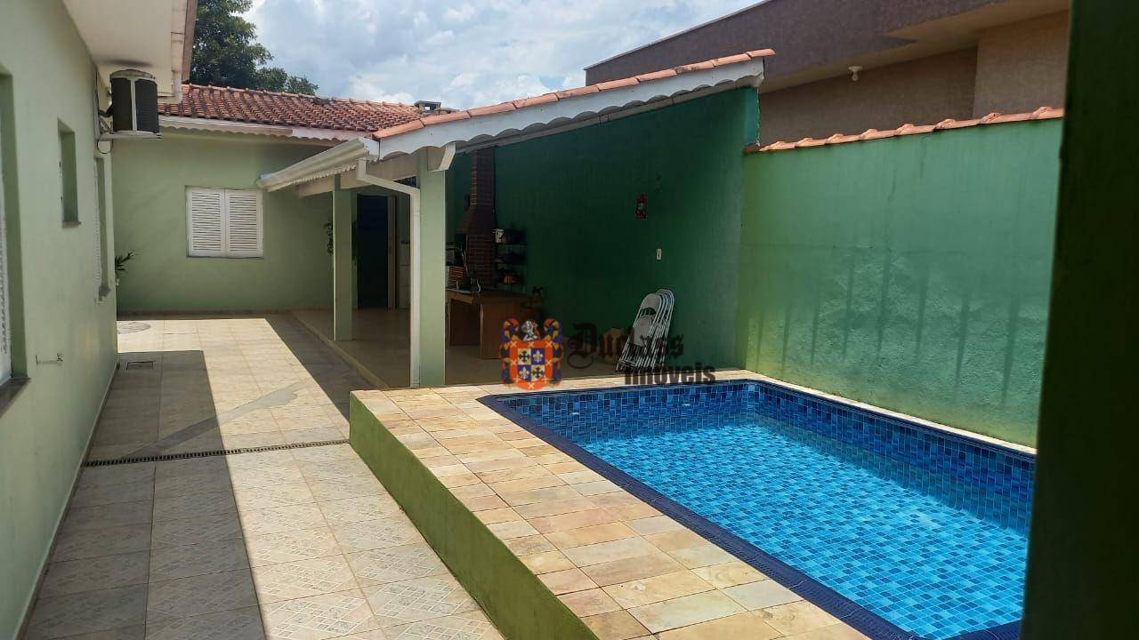 Casa à venda com 2 quartos, 207m² - Foto 1