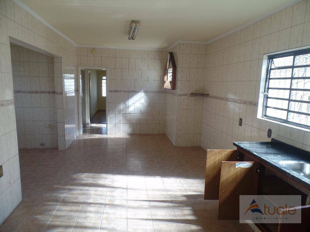 Casa para alugar com 3 quartos, 150m² - Foto 12