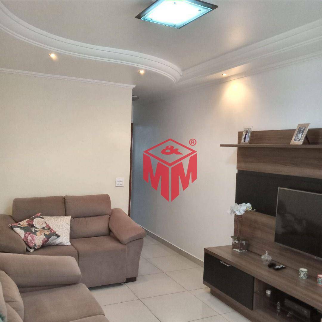 Sobrado à venda com 3 quartos, 145m² - Foto 1