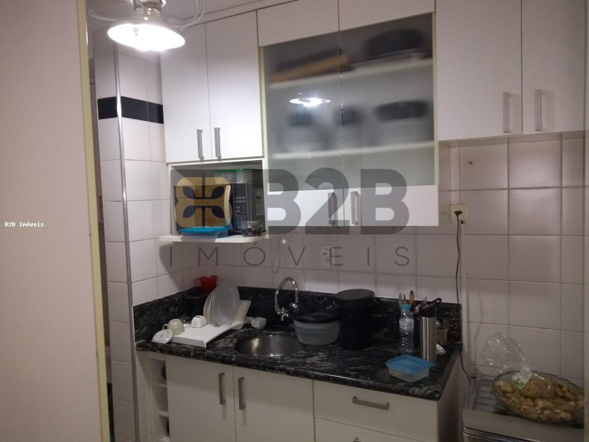 Apartamento à venda com 2 quartos, 50m² - Foto 10