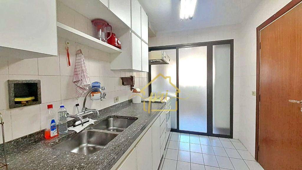 Apartamento à venda com 3 quartos, 130m² - Foto 16