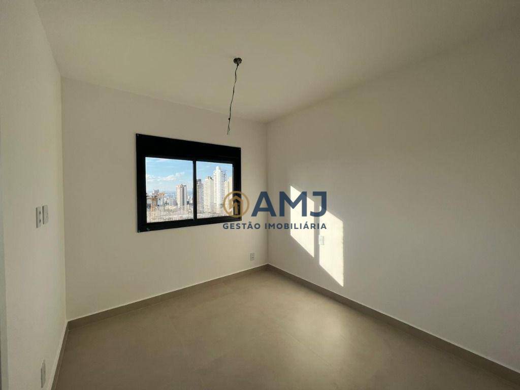 Apartamento à venda com 3 quartos, 95m² - Foto 4