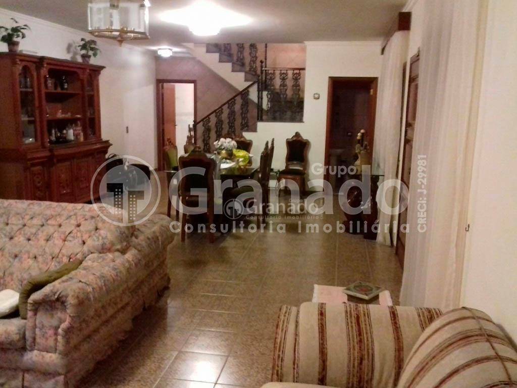 Sobrado à venda com 3 quartos, 274m² - Foto 4