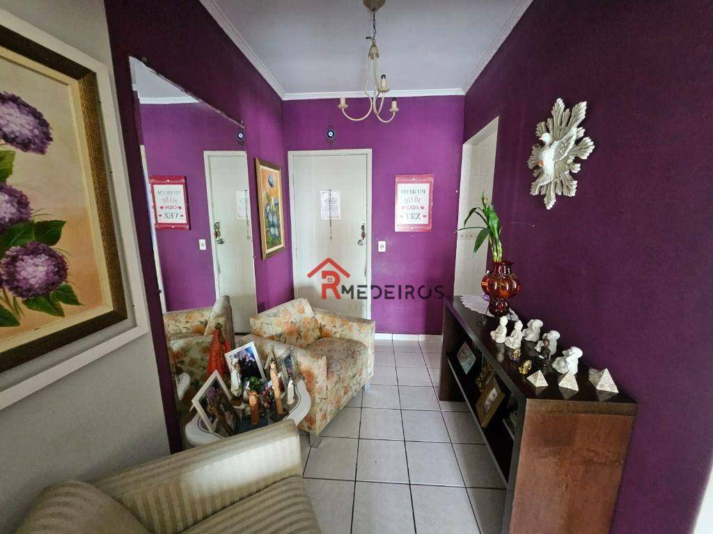 Apartamento à venda com 2 quartos, 75m² - Foto 3