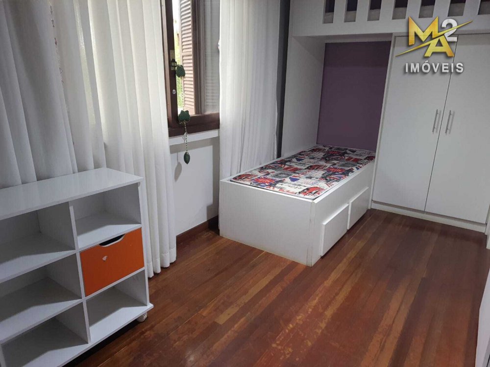 Casa à venda com 4 quartos, 300m² - Foto 21