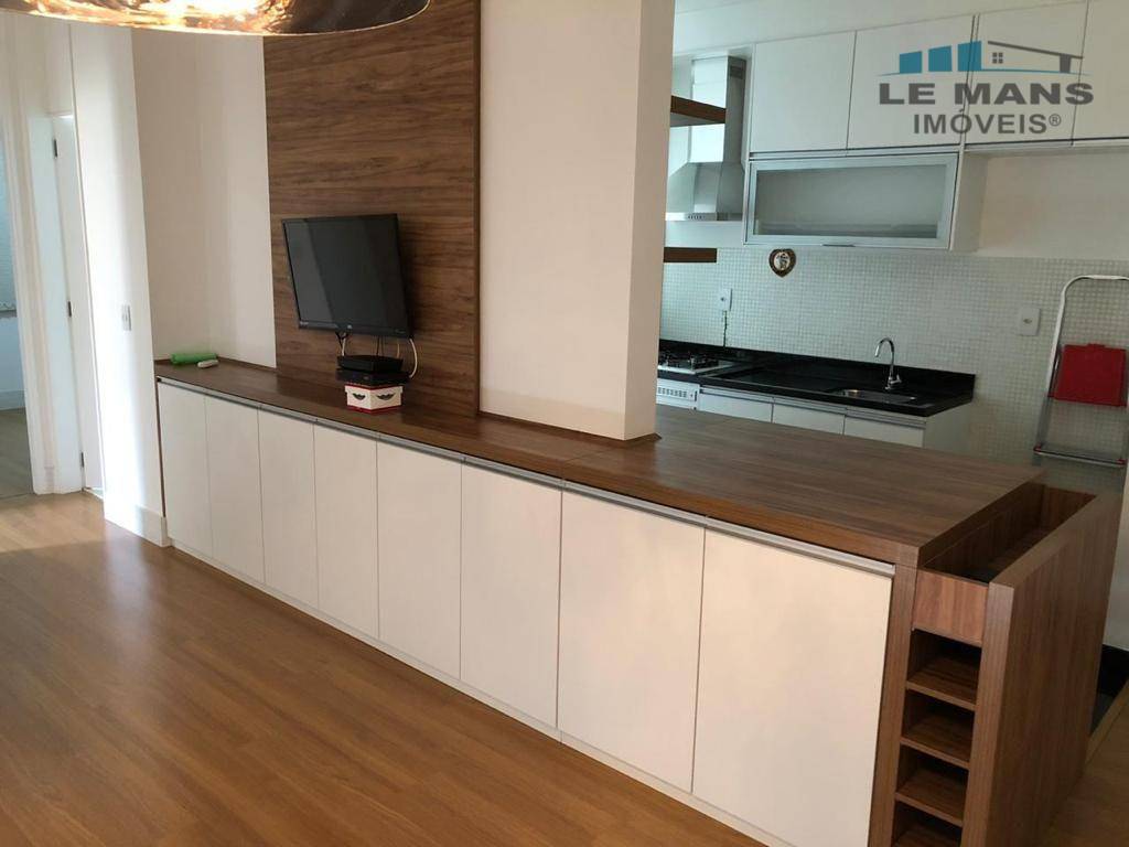 Apartamento à venda com 2 quartos, 63m² - Foto 1