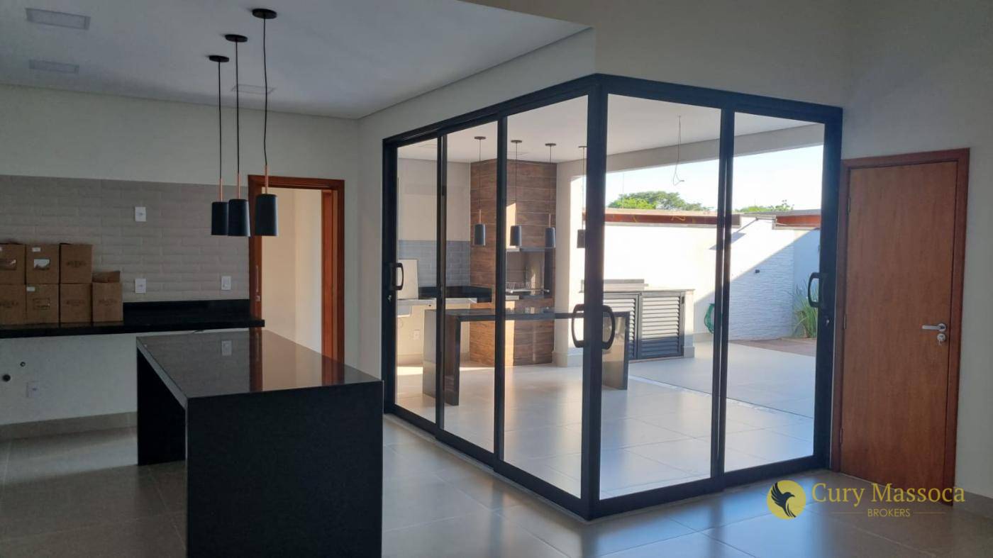 Casa de Condomínio à venda com 3 quartos, 190m² - Foto 2