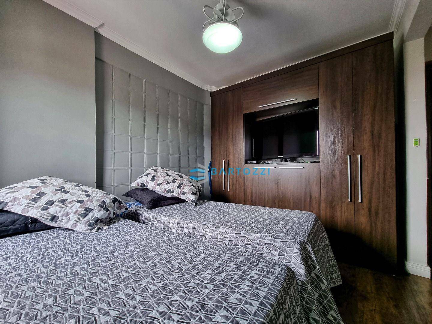 Apartamento à venda com 3 quartos, 118m² - Foto 21