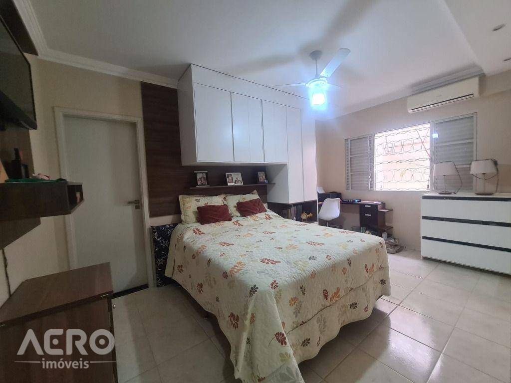 Casa à venda com 3 quartos, 472m² - Foto 42