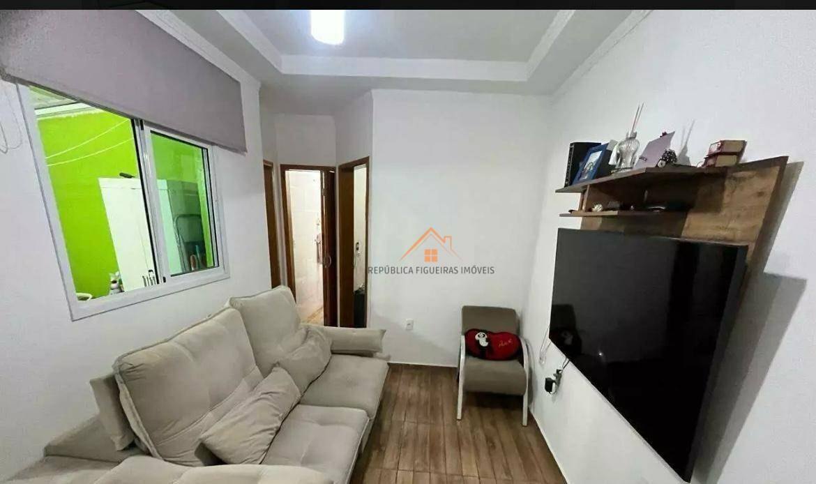 Apartamento à venda com 2 quartos, 44m² - Foto 1