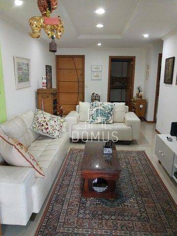 Apartamento à venda com 3 quartos, 118m² - Foto 4