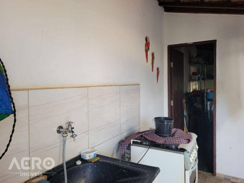 Casa à venda com 2 quartos, 156m² - Foto 28