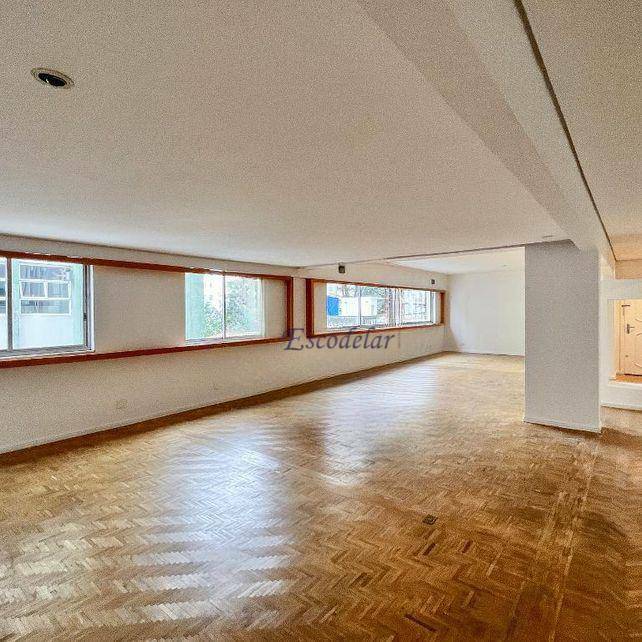 Apartamento à venda com 3 quartos, 230m² - Foto 1