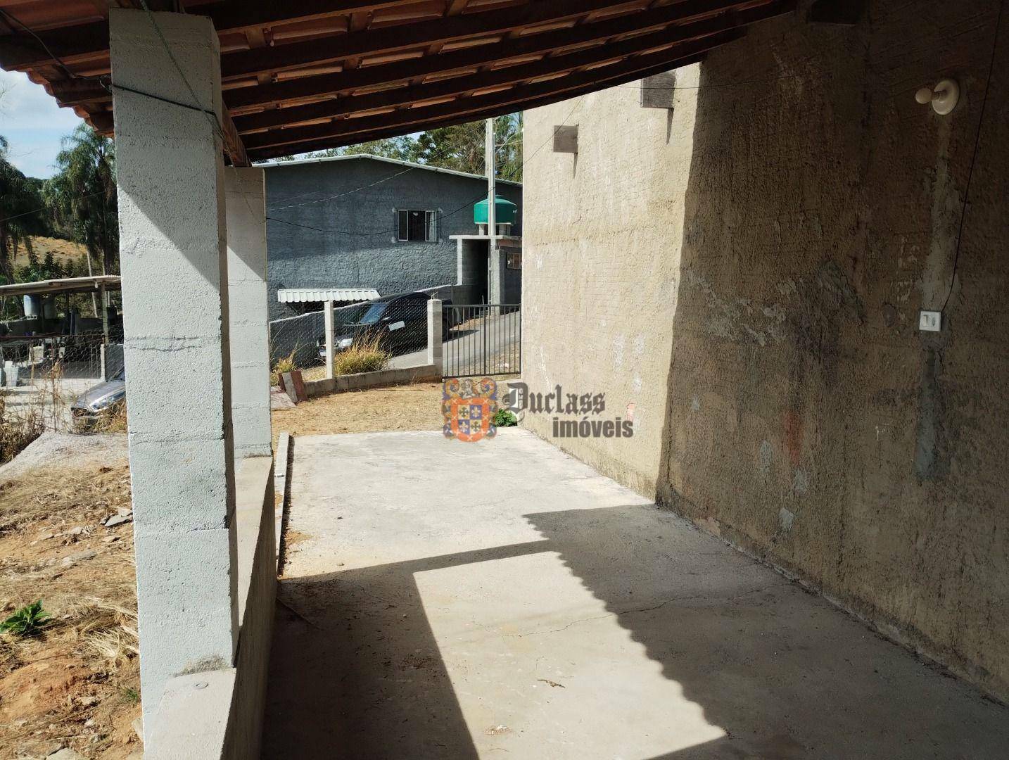Casa à venda com 1 quarto, 55m² - Foto 2