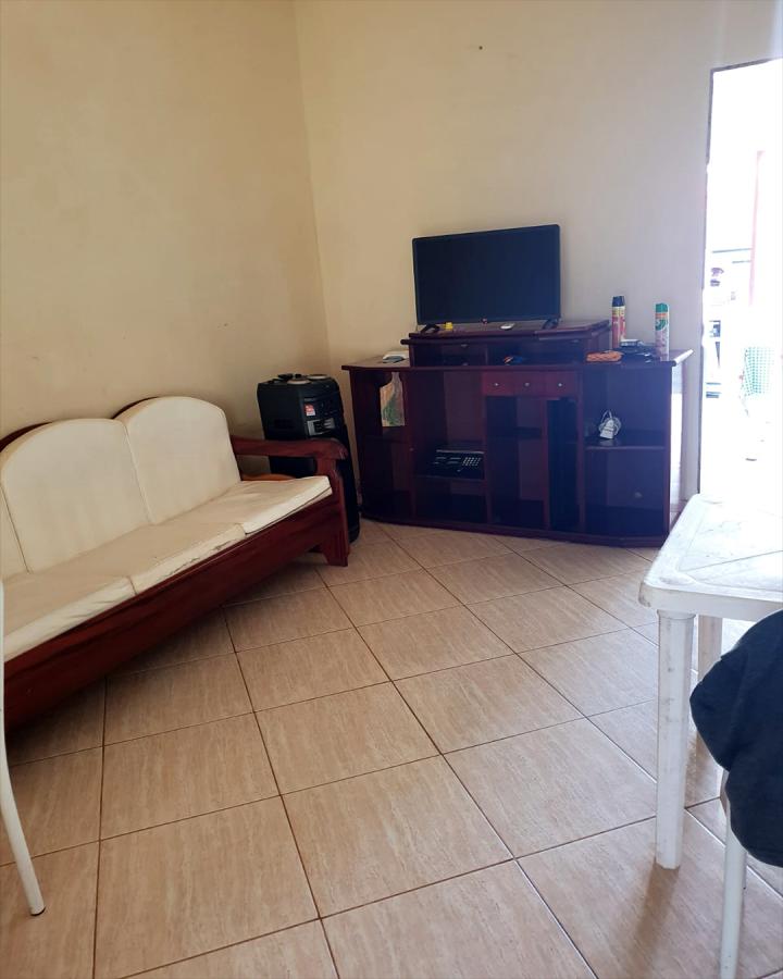 Casa à venda com 2 quartos, 360m² - Foto 3