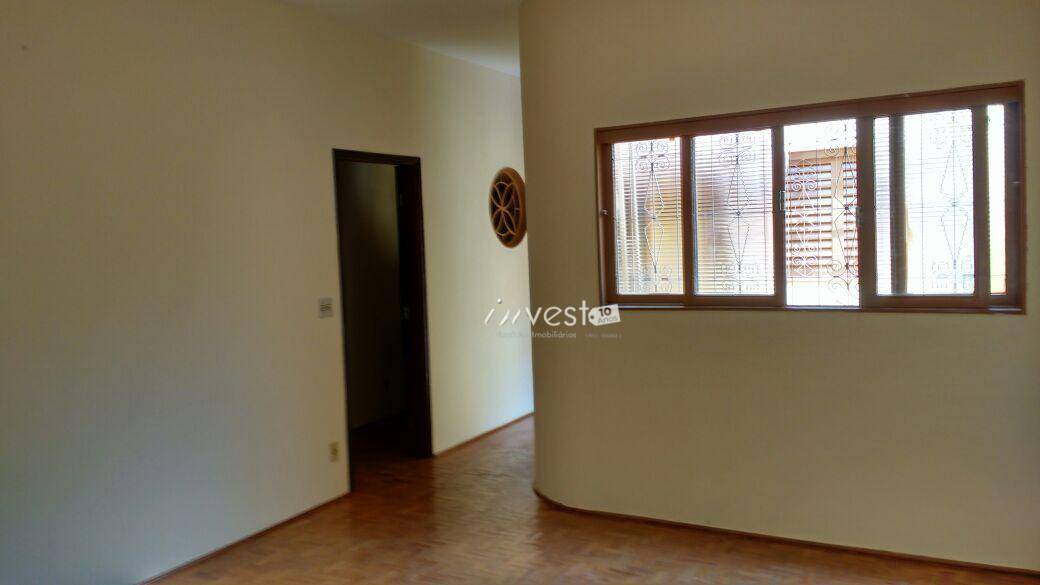 Casa à venda com 3 quartos, 320m² - Foto 21