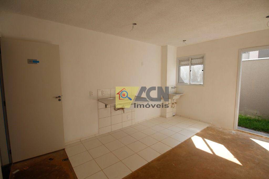 Apartamento à venda com 2 quartos, 42m² - Foto 5