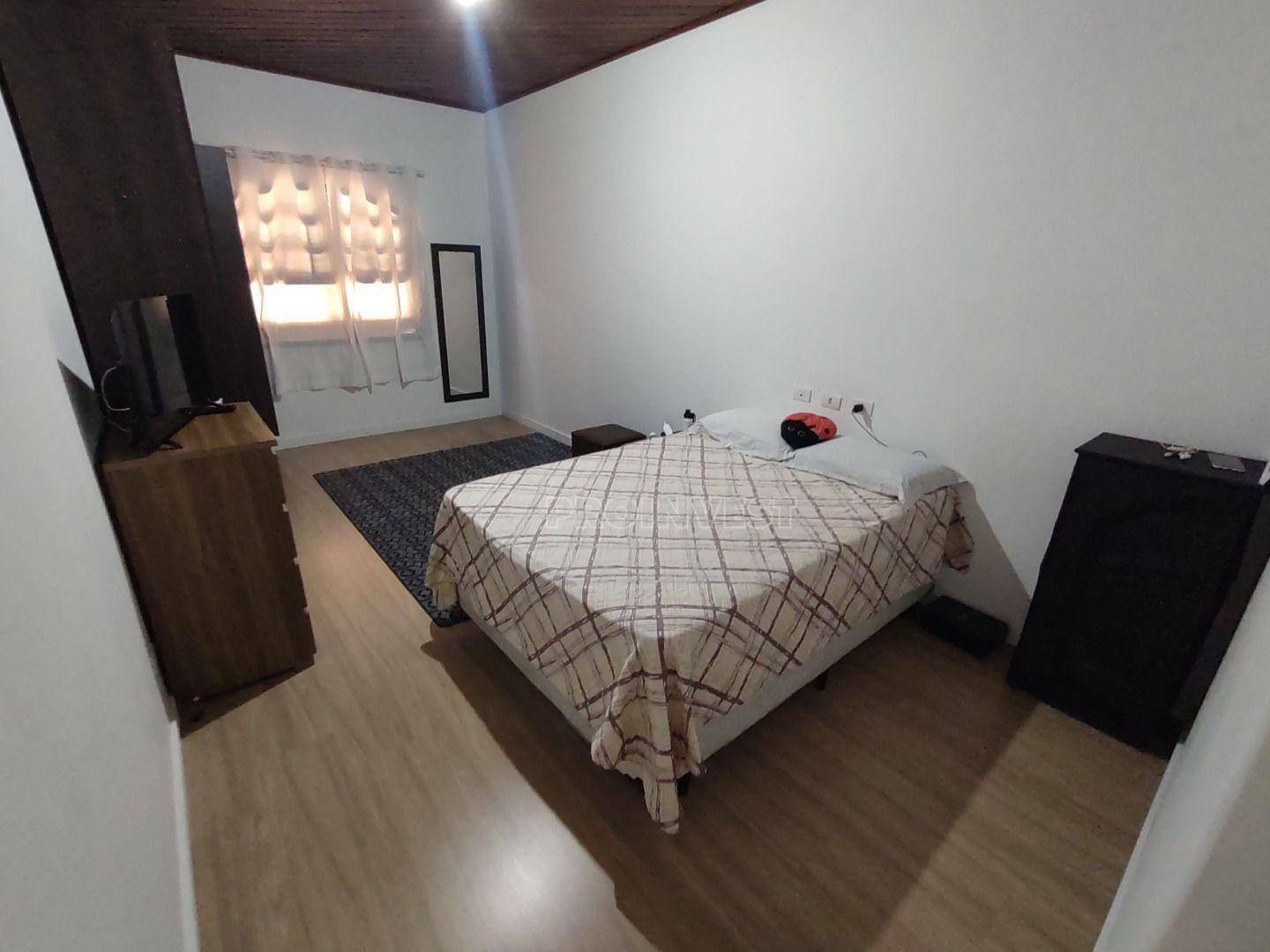 Casa à venda com 4 quartos, 320m² - Foto 22