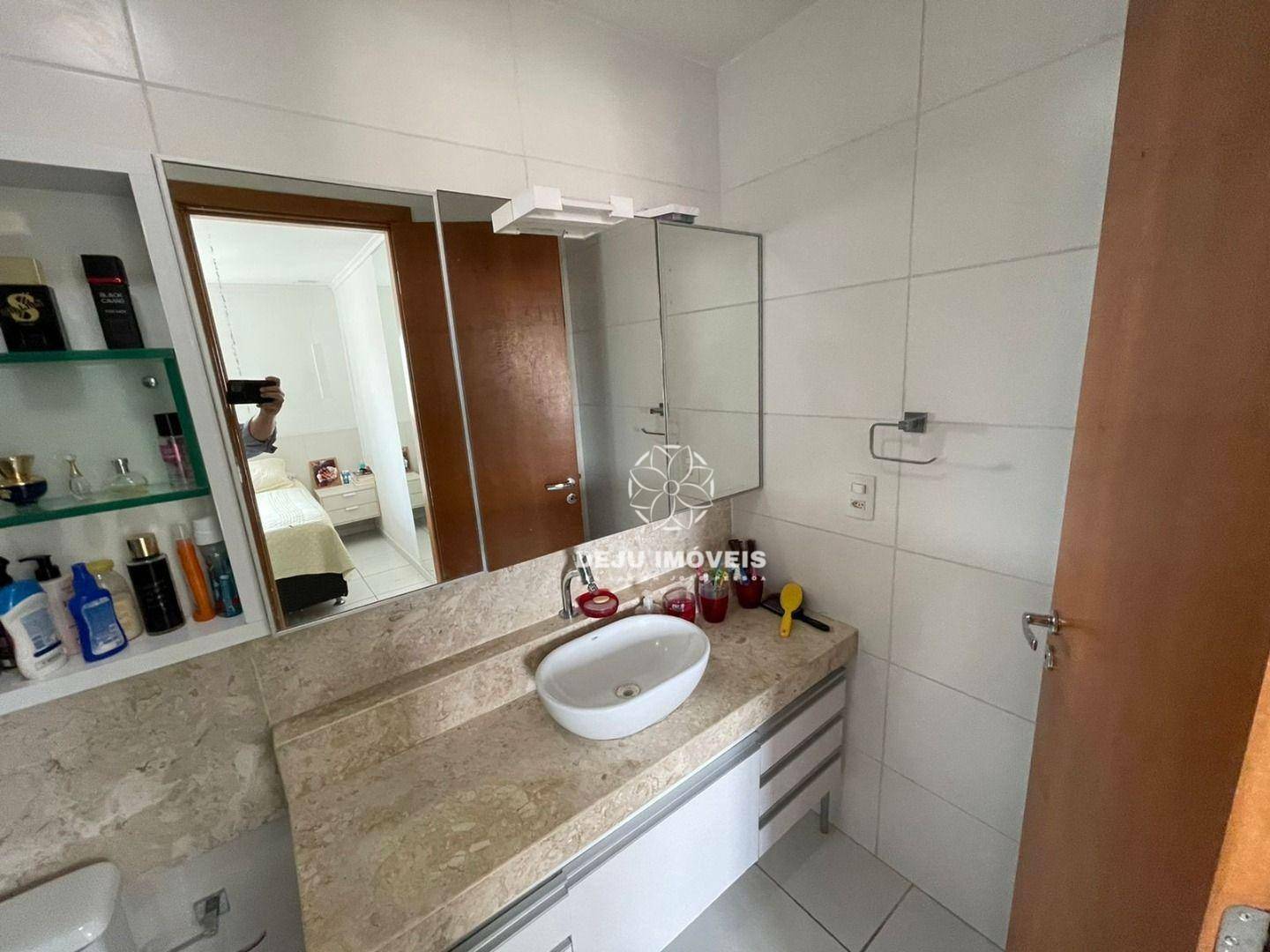 Apartamento à venda com 3 quartos, 107m² - Foto 4