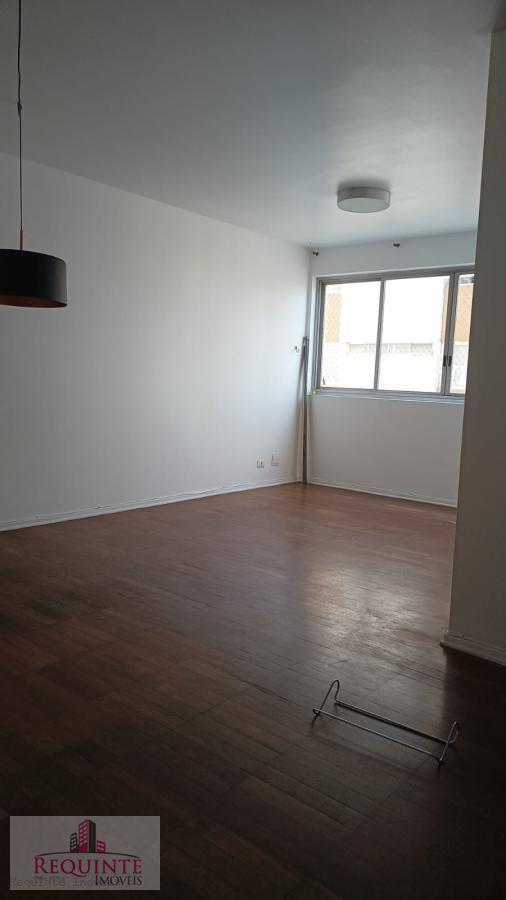 Apartamento para alugar com 3 quartos, 105m² - Foto 27