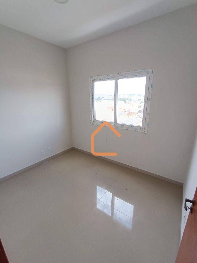 Apartamento à venda com 3 quartos, 70m² - Foto 6