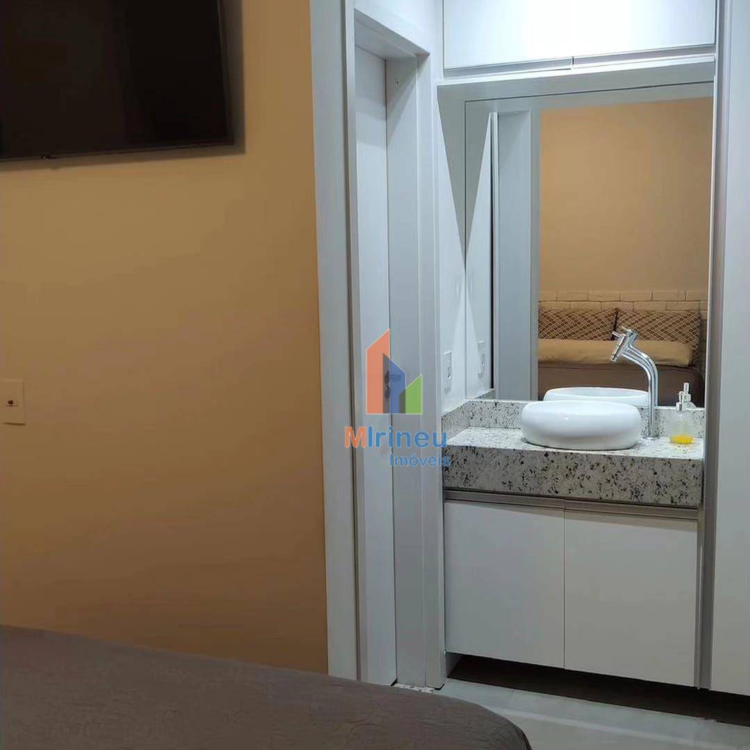 Apartamento para alugar com 2 quartos, 57m² - Foto 17