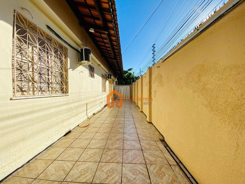 Casa à venda com 4 quartos, 221m² - Foto 5