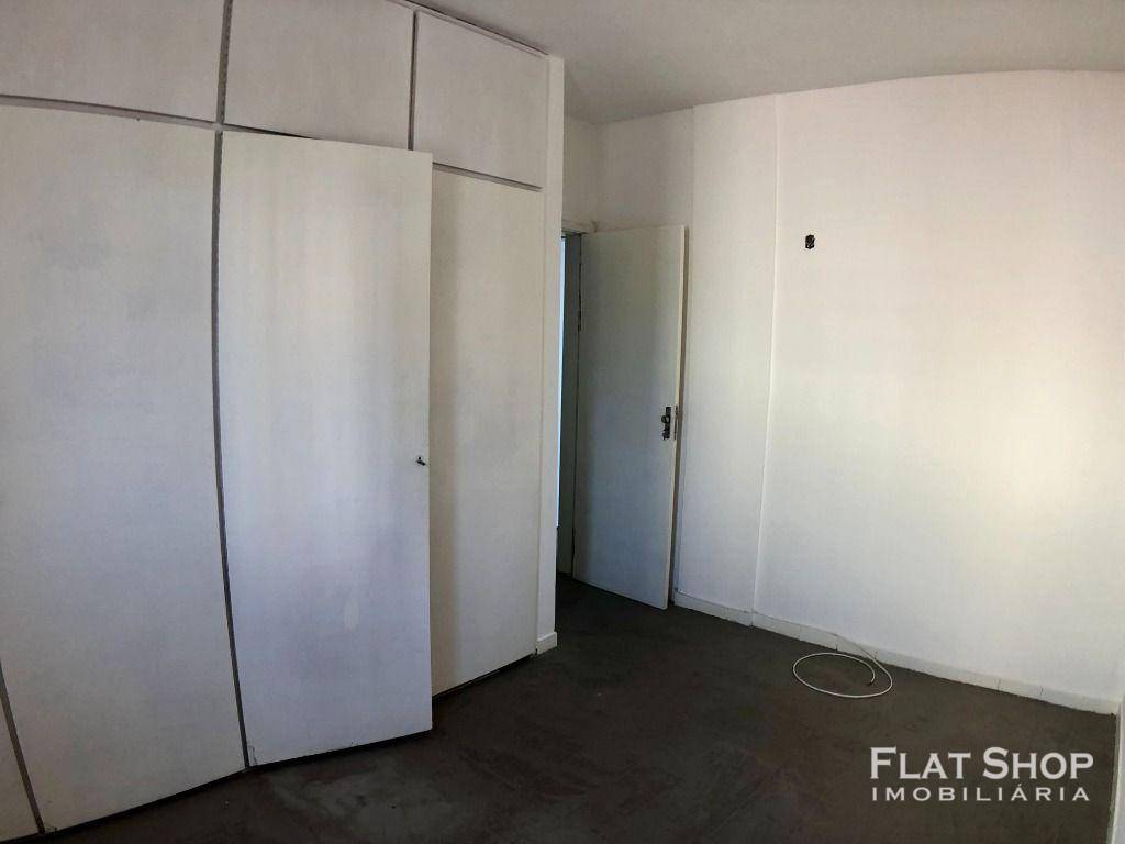 Apartamento à venda com 2 quartos, 73m² - Foto 4