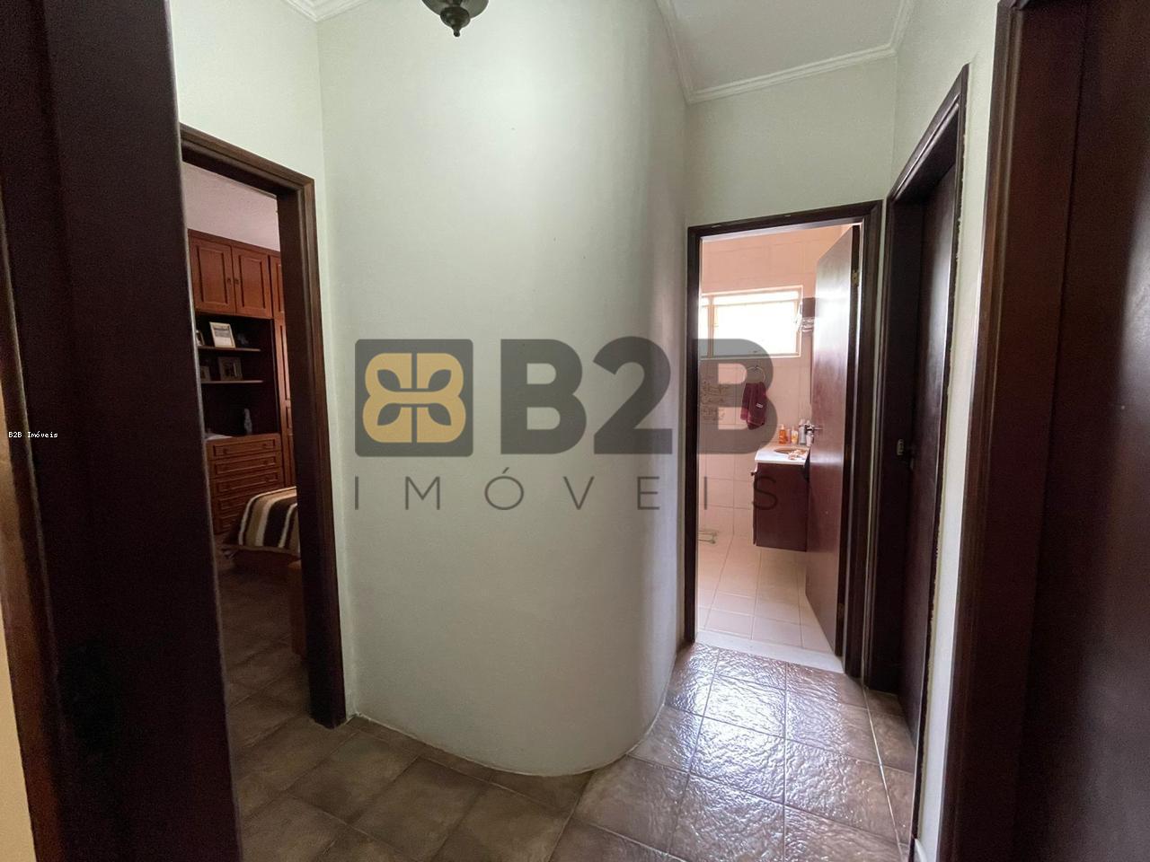 Casa à venda com 3 quartos, 195m² - Foto 17