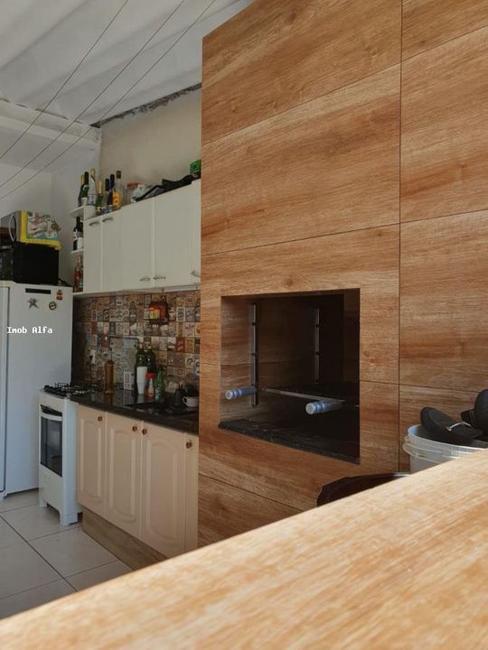 Casa à venda com 3 quartos, 125m² - Foto 2