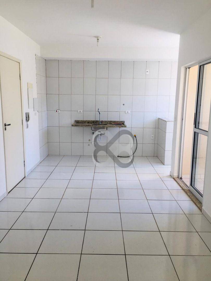 Apartamento à venda com 2 quartos, 60m² - Foto 4