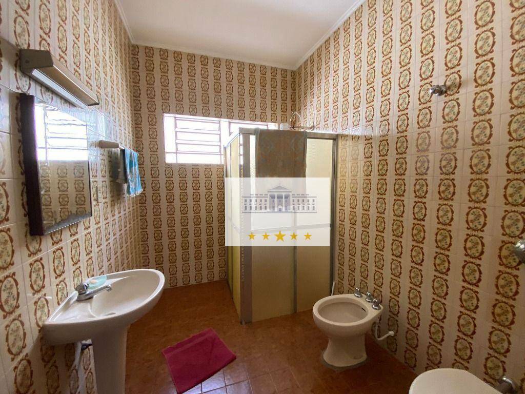 Casa à venda com 4 quartos, 250m² - Foto 15