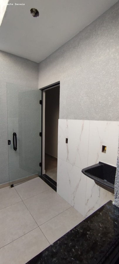 Casa à venda com 2 quartos, 53m² - Foto 6