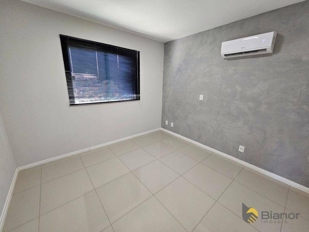 Apartamento para alugar com 3 quartos, 90m² - Foto 15