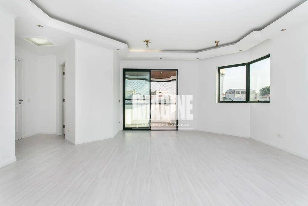 Apartamento à venda com 3 quartos, 131m² - Foto 2